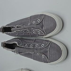 Gray Corky Sneakers